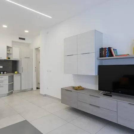 Casa Esedra 1, Parcheggio Privato